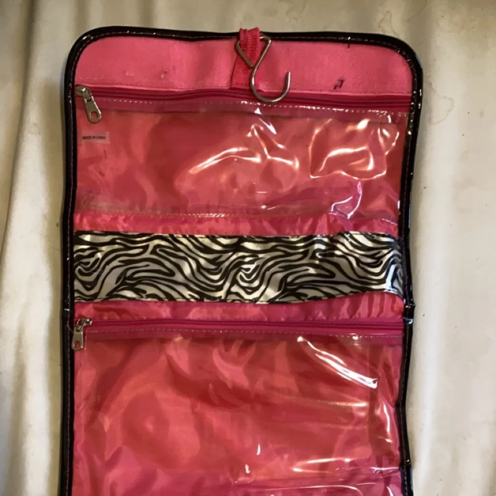 Hanging organizer